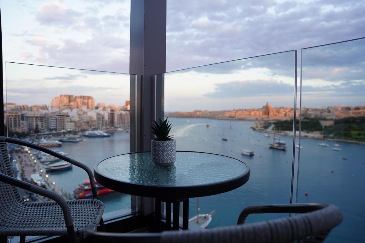 The Londoner Hotel Σλιέμα Εξωτερικό φωτογραφία