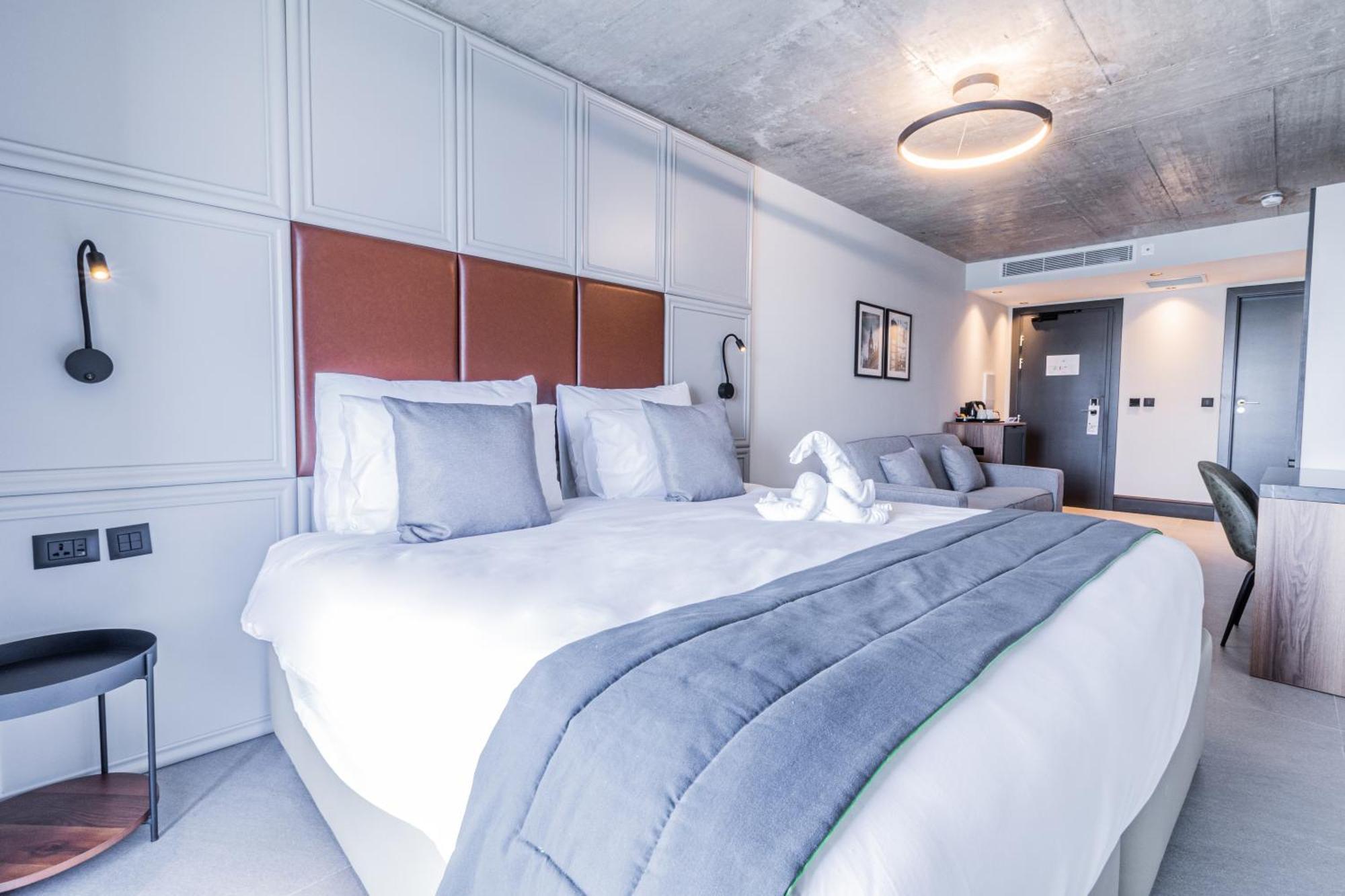 The Londoner Hotel Σλιέμα Εξωτερικό φωτογραφία