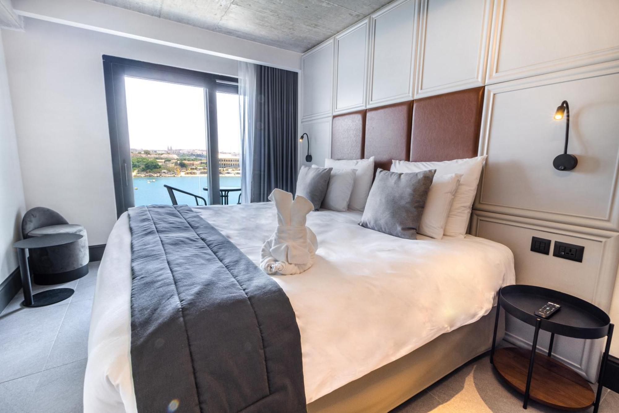 The Londoner Hotel Σλιέμα Εξωτερικό φωτογραφία