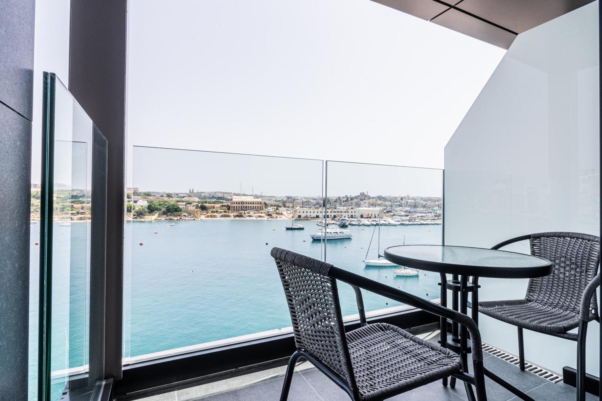 The Londoner Hotel Σλιέμα Εξωτερικό φωτογραφία