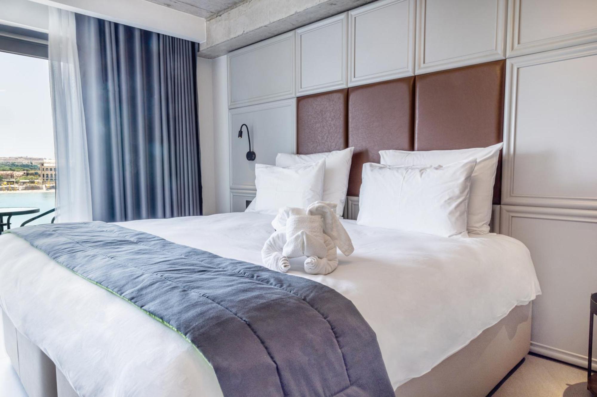 The Londoner Hotel Σλιέμα Εξωτερικό φωτογραφία