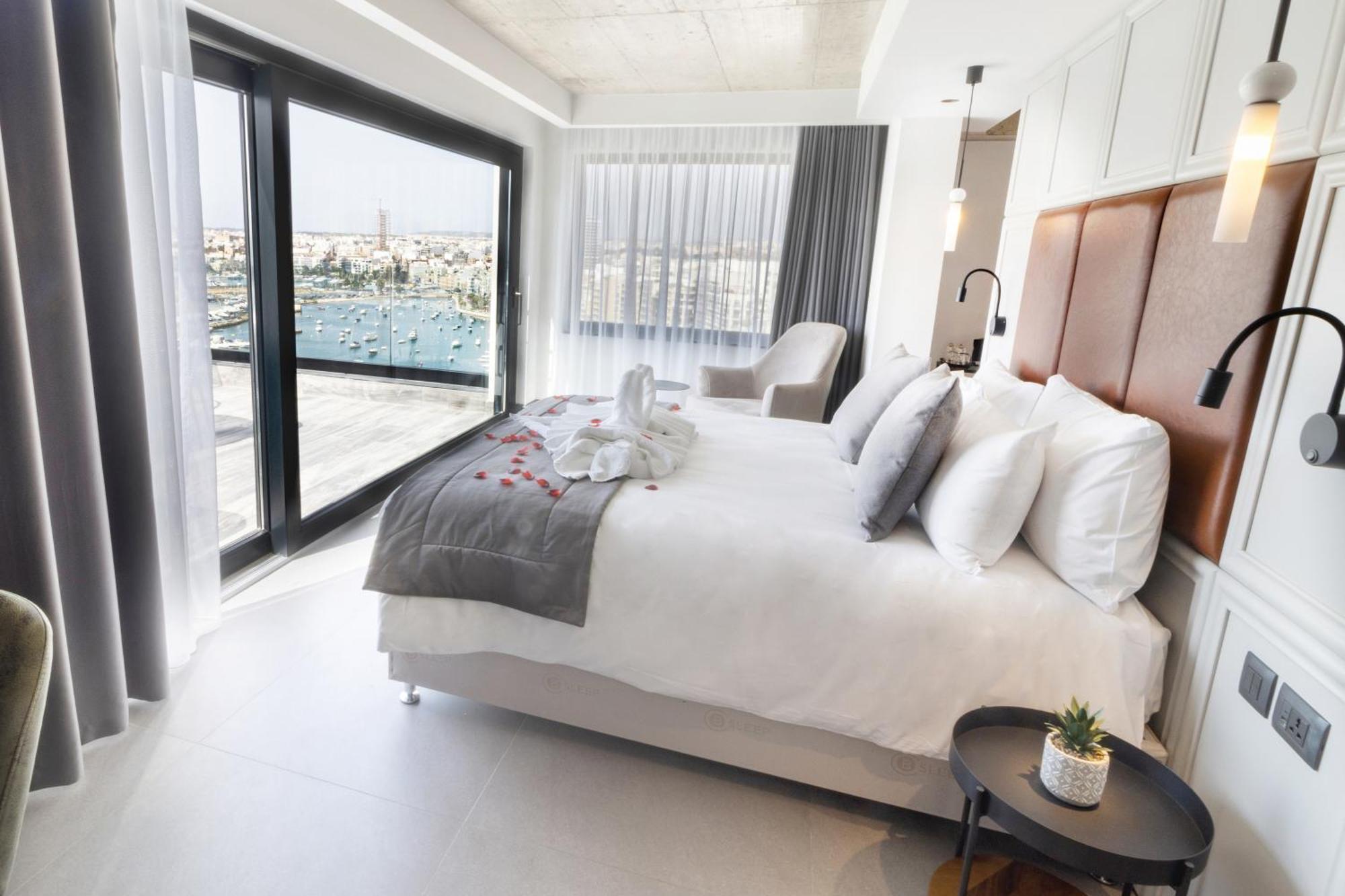 The Londoner Hotel Σλιέμα Εξωτερικό φωτογραφία