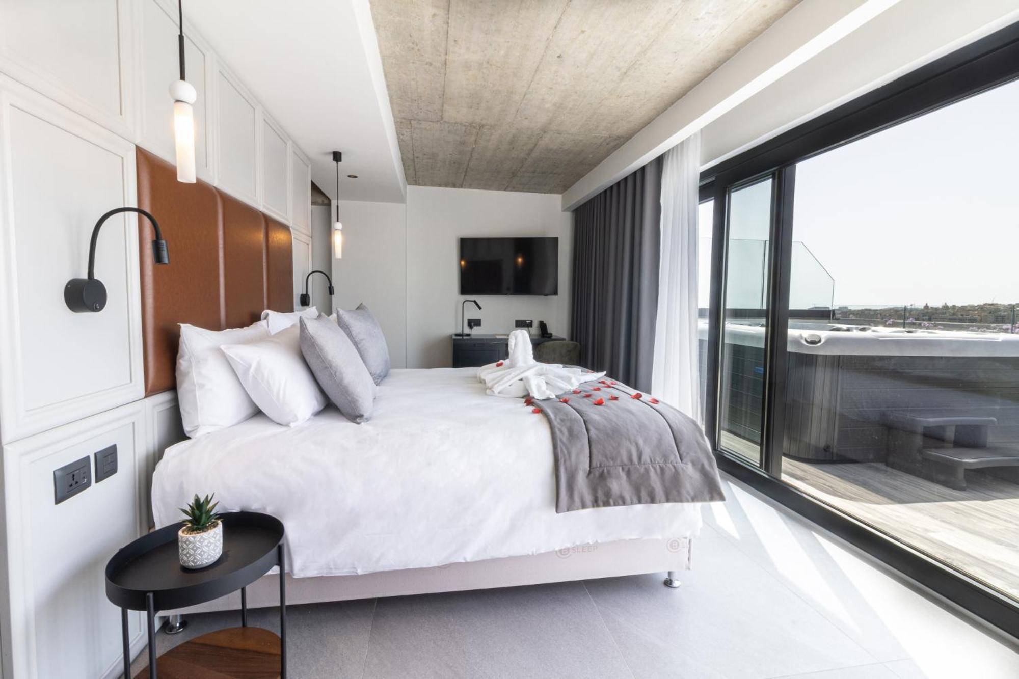 The Londoner Hotel Σλιέμα Εξωτερικό φωτογραφία